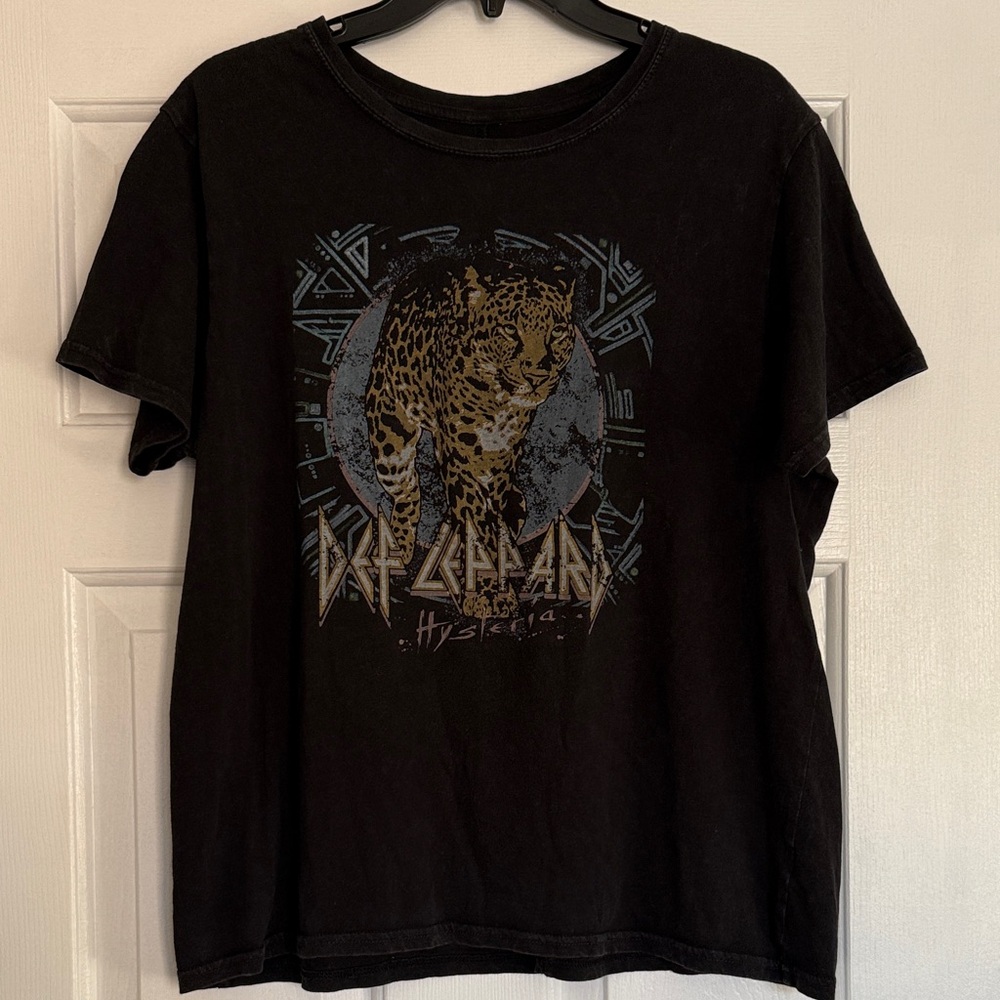 Black Graphic Men’s T-Shirt